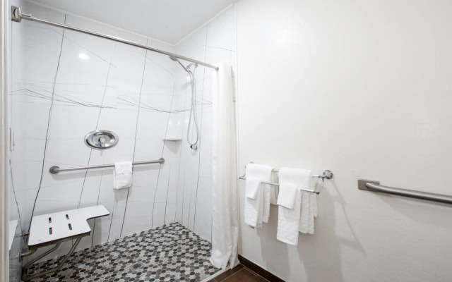 The Hotel Serene Glendale Peoria, Surestay Collection by BW