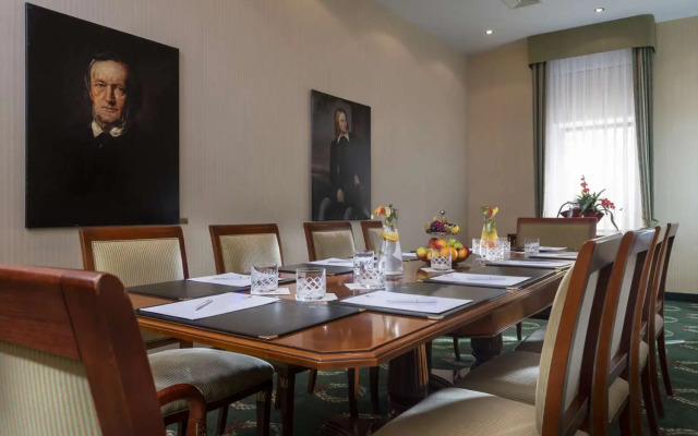 Best Western Premier Grand Hotel Russischer Hof