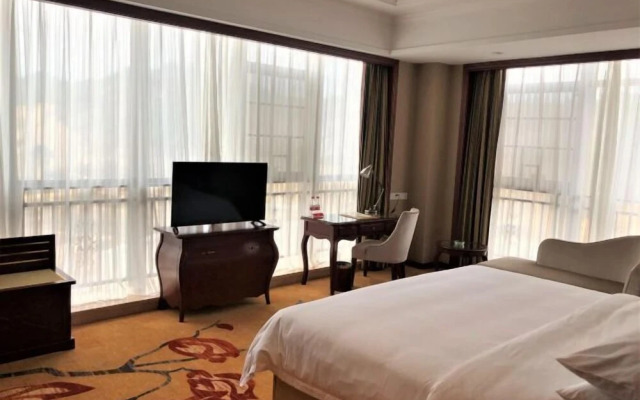 Vienna International Hotel (Shenzhen Cooperation Zone)