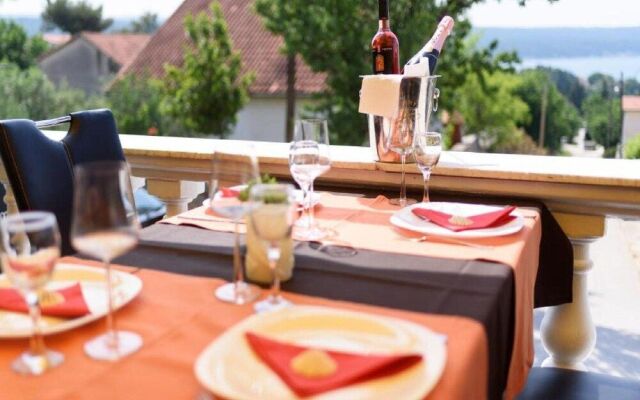 Apartments Smilje & Maslina