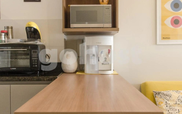 Pequeño estudio moderno en el nuevo centro de Asunción MA001