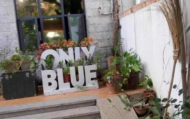 Sanya Onlyblue Art inn
