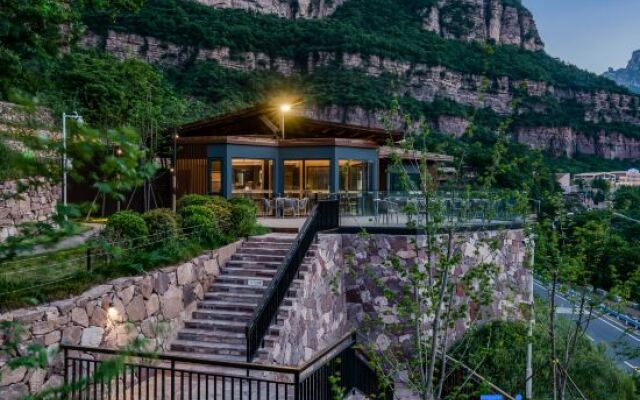 Trip.com Group Country Retreats (Henan Anyang Linzhou Shibanyan)
