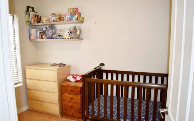 Spacious Home In Mount Hawthorn Next To Lake Monger