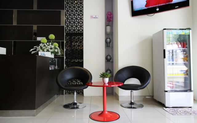 Airy Wenang Sam Ratulangi 138 Manado