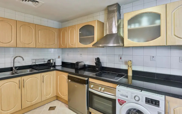 bnbme | Damac Waves Tower | 3 + Maids