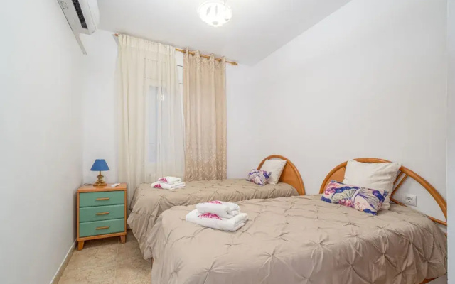 Villa in Empuriabrava With Private Pool