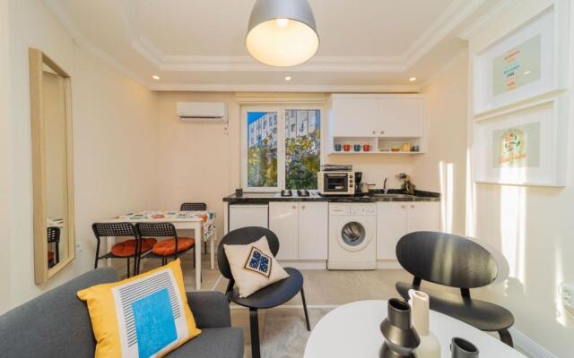 Vibrant and Central Apartment in Muratpasa