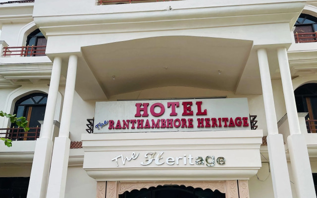 OYO 17284 Hotel Vrindavan Palace