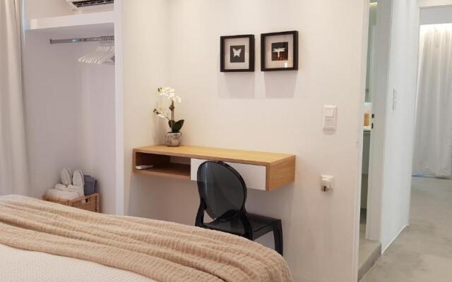 Modern House near Parikia with 3 bedrooms & 2 bath