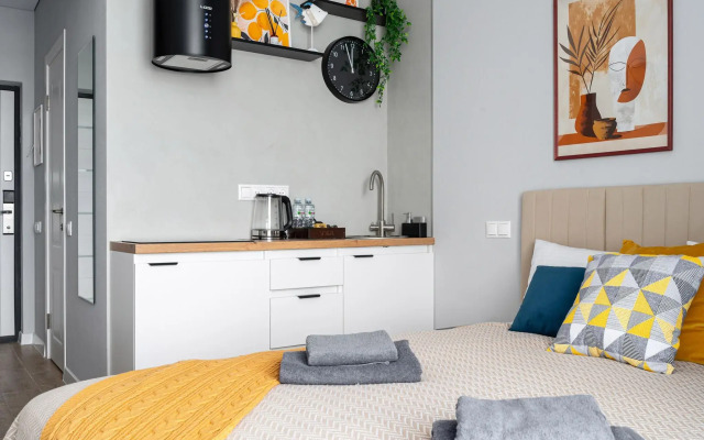 Apartments on Yasnogorskaya street 16/2 building 4