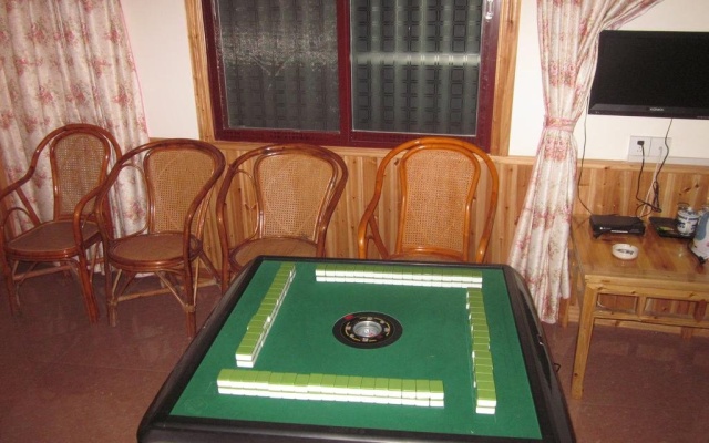 Yangshuo Dahuwai Camps Hotel – Guest Rooms – Guilin
