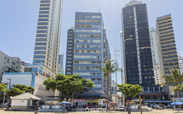 Beachfront Apartment With Side Beach View Ety0024