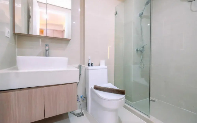 Great Deal Studio At Daan Mogot City Apartment