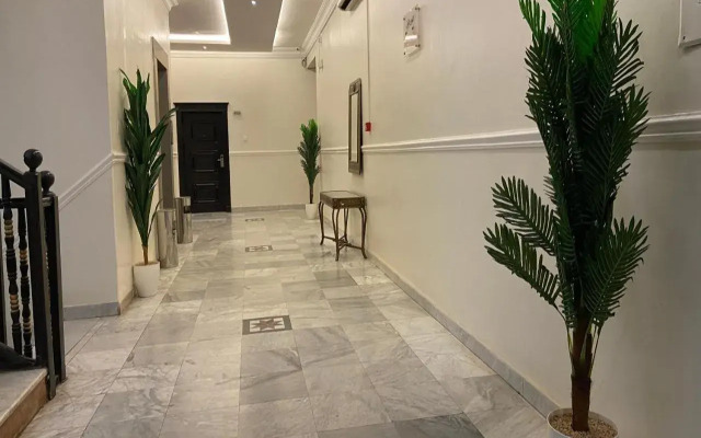 Lourde Furnished units