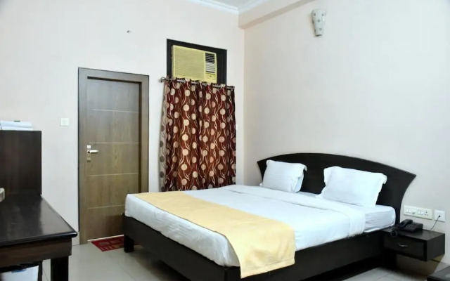 Hotel City Grand