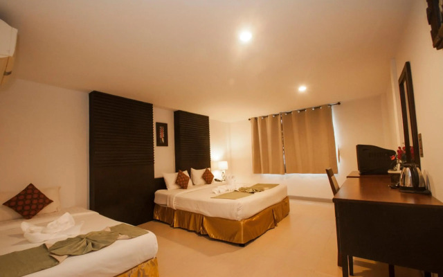 Patong Sino House
