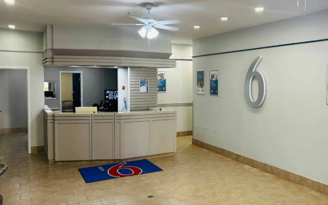 Howard Johnson Cornwall