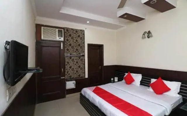 Hotel Abinashi by OYO Rooms