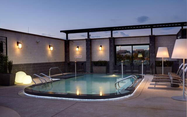 Archer Hotel Falls Church