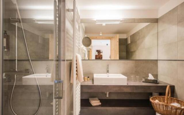 Hotels Dolomitenhof & Chalet Alte Post