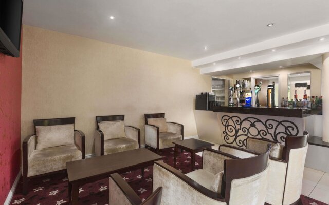 Ramada Birmingham Oldbury M5 J2