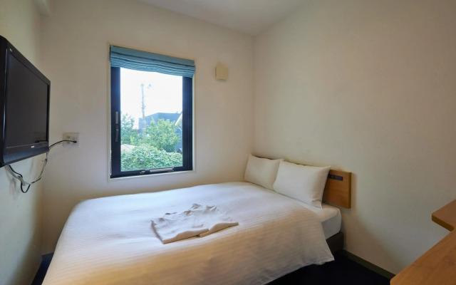 8Hotel