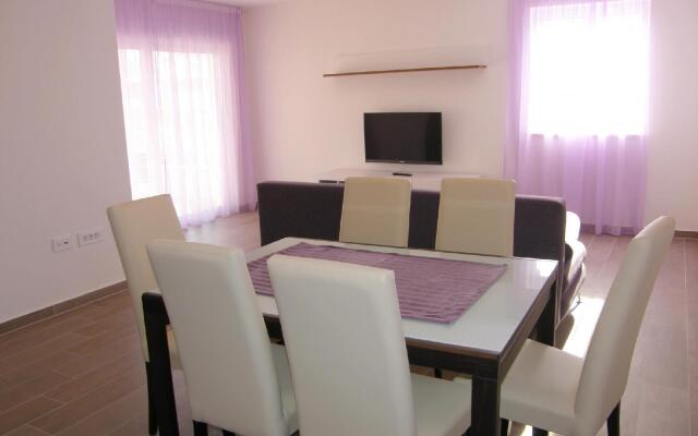 Smojver - Two Bedroom No.3