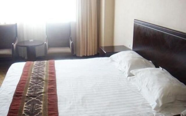 Manchester International Hotel (Hangzhou Qiushan Street Subway Station)