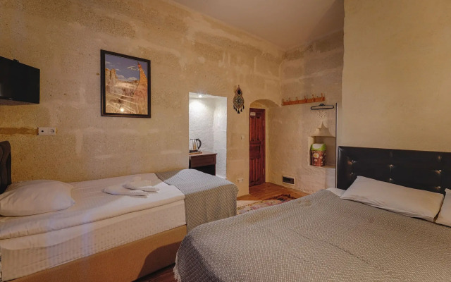 Avlu Cave House