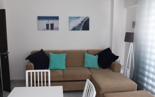 Luxury 2-bed Apartment in Didim - Sleeps 6