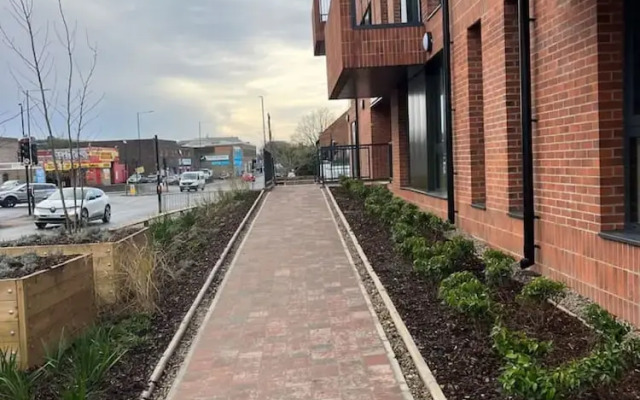 Superb City Centre new Built Flat and gym