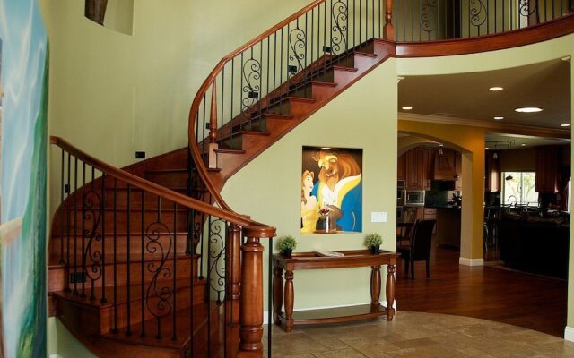 Belle's Castle 7 Bedrooms 3.5 Bathrooms Home