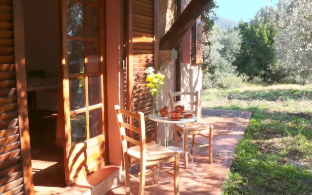 Belvilla by OYO Comfy Holiday Home With Garden