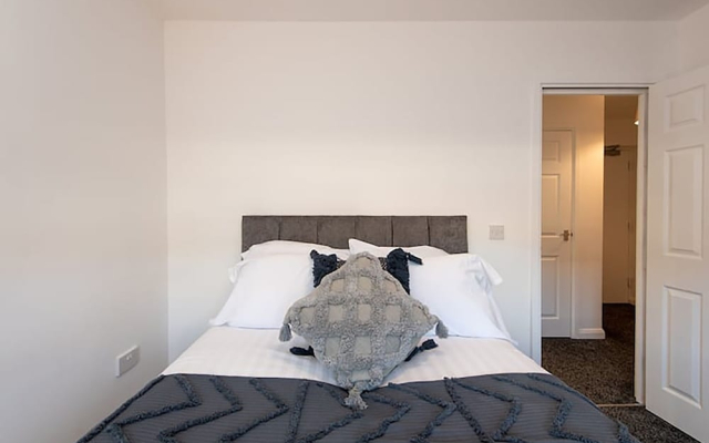 2 Quincy House - 1 Bedroom Apartment