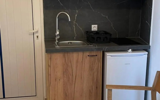 Gennadi Beach Apartments