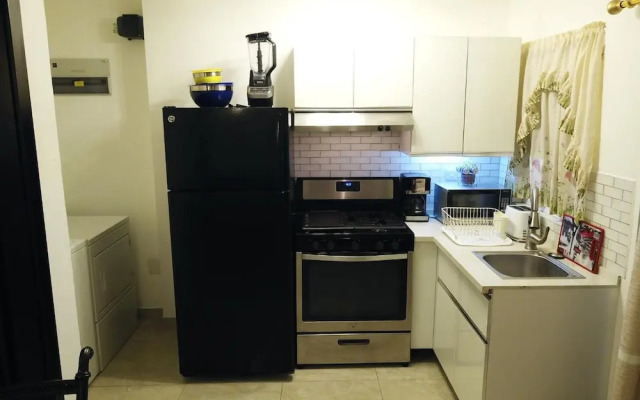 Blue Star Apartments and Hotel