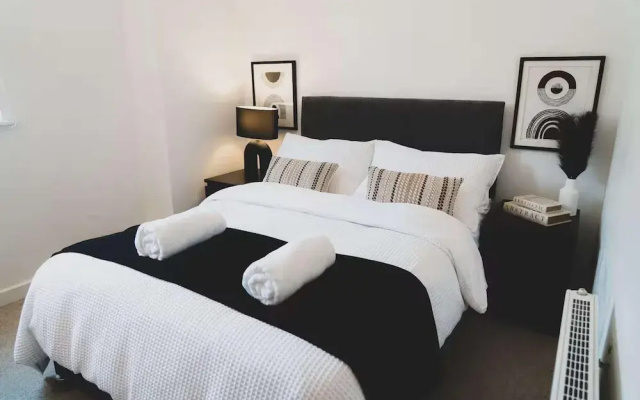 City Centre Oasis - 2 Bed Apartment
