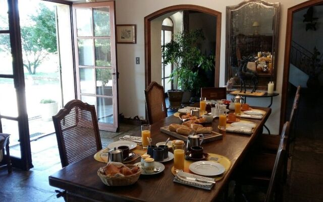 Le Mas Saint Jacques