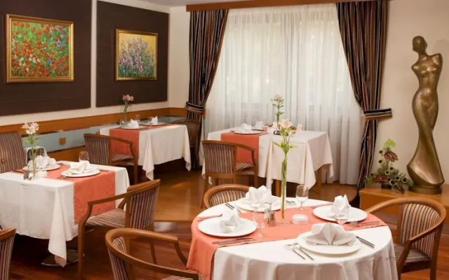 Hotel Kálvária Ii