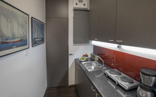 Acropolis Amarisia's House by GHH