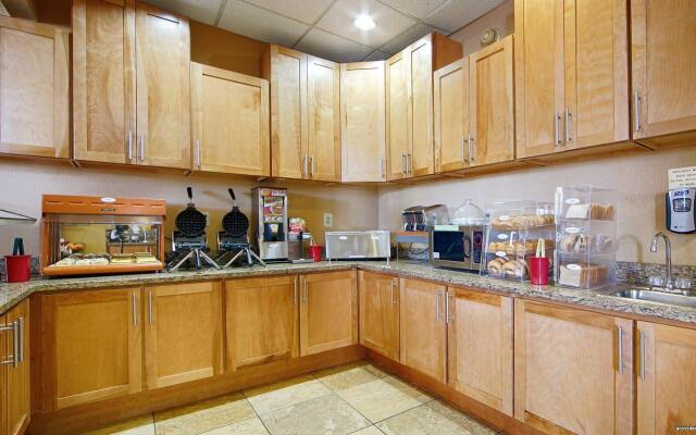 Baymont by Wyndham Orlando East