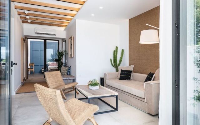 Blue Island Luxury Apartment