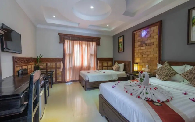 Kings Luxury Hotel