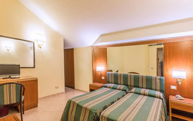 Raeli Hotel Floridia