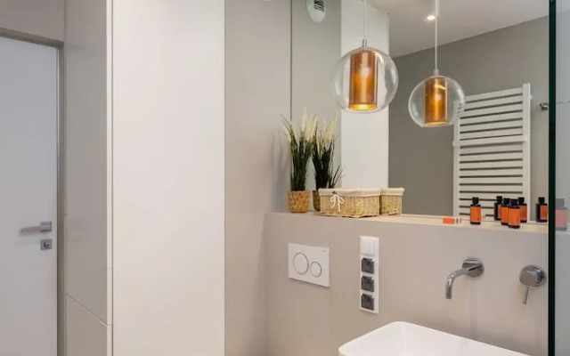 Vetulaniego by Renters Prestige