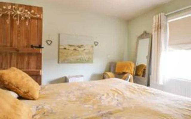 Derby Dream House - Cozy Retreat for Your Getaway
