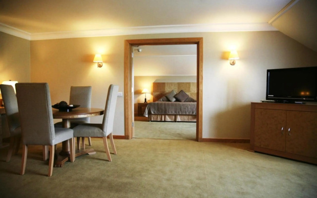Regency Park Hotel