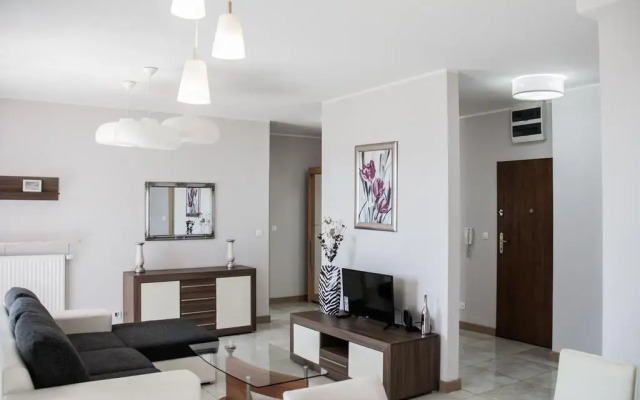 Senator Warsaw Apartments