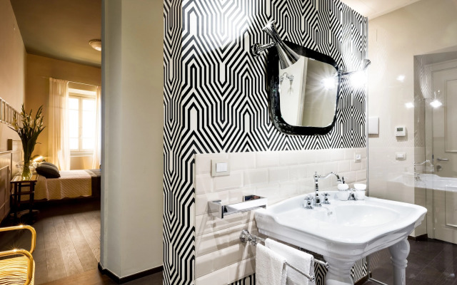 Arnobio Florence Suites